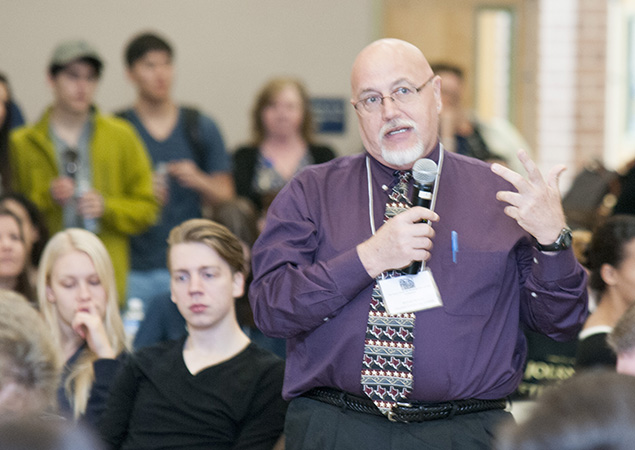 An attendee to the 2017 Texas Center for Working-Class Studies Conference.